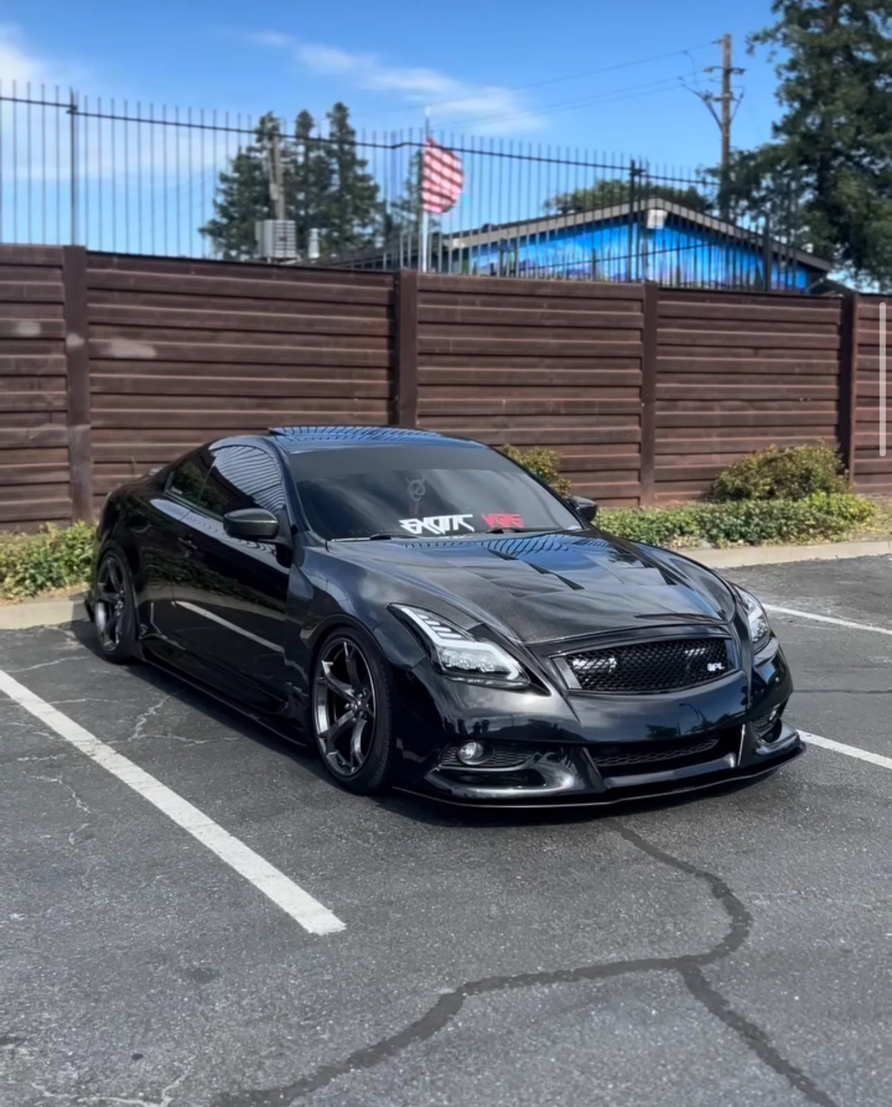 Infiniti G37 Carbon Fiber V1 Fenders