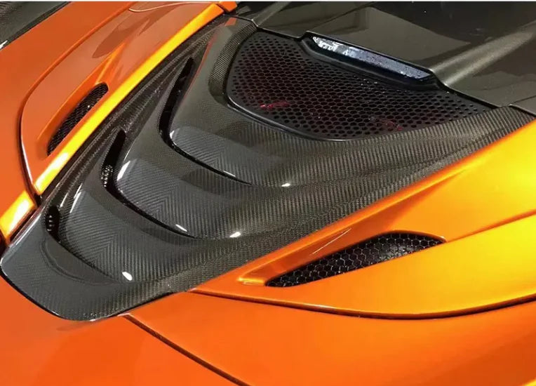MCLAREN 720S CARBON FIBER REAR ENGINE BAY COVER