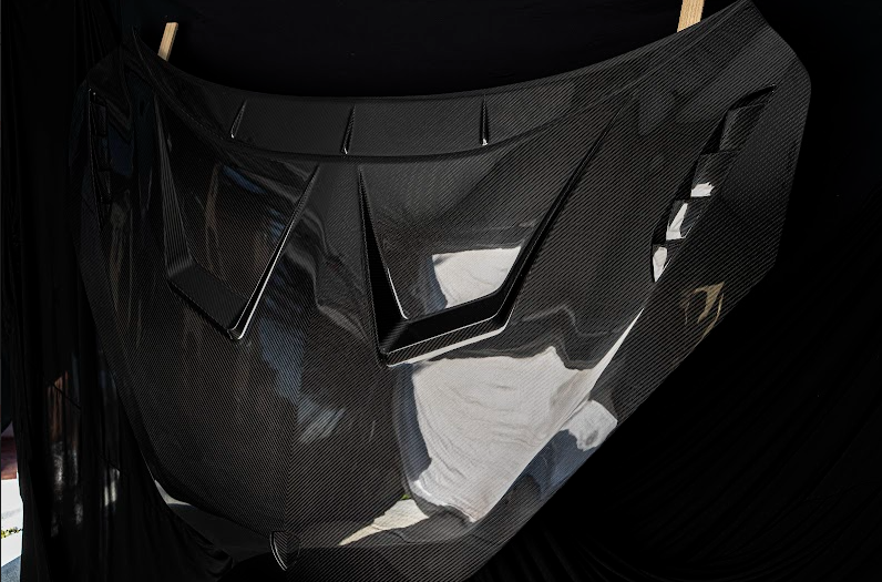 Lamborghini Revuelto DK Style Carbon Fiber Hood