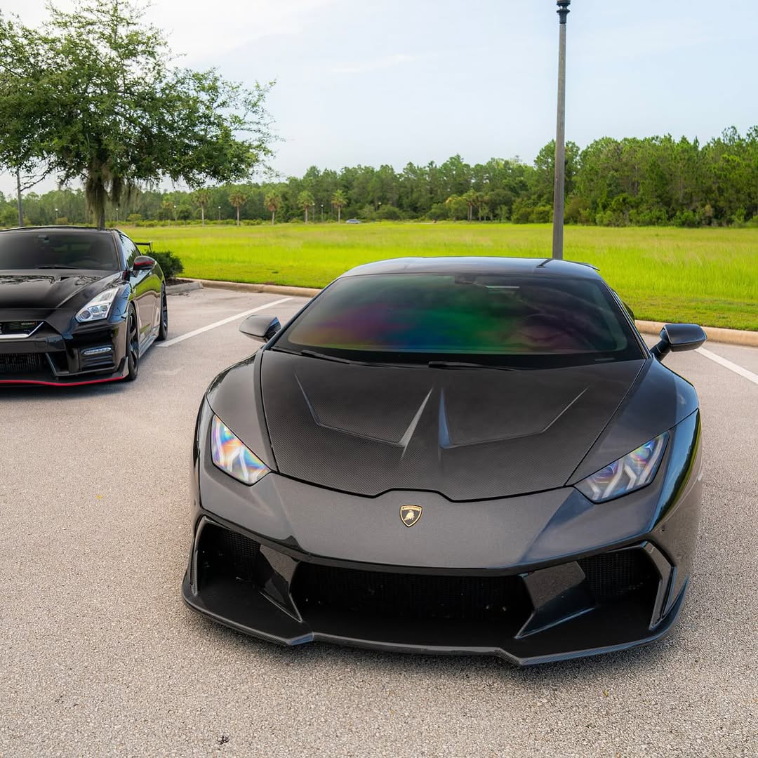 VRS Style Front Bumper and Lip for Lamborghini Huracan LP580-2/LP610-4