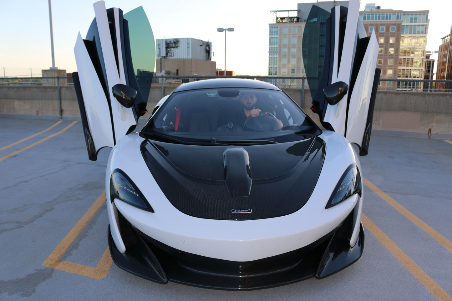 McLaren 570S/540C/570GT/600LT Senna Style Dry Carbon Fiber Hood